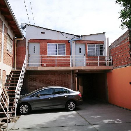 Departamentos Las Araucarias- 2 A 5 Personas Con Estacionamiento Neuquén Esterno foto